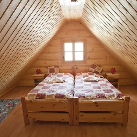 Konukevi Koliba Dolny Kubin